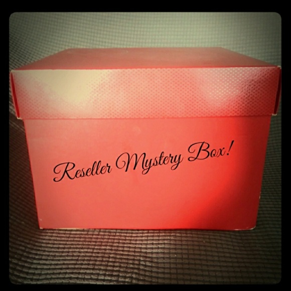 Plus Size Version - Picture 1 of 1